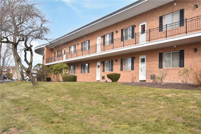 $349,000 | 201 Hoffman Avenue, Unit 19, Cranston, RI 02920