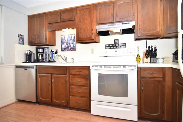 $349,000 | 201 Hoffman Avenue, Unit 19, Cranston, RI 02920