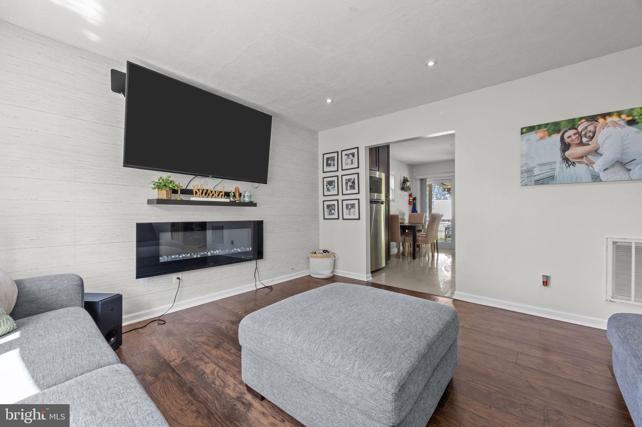 972 Terrace Boulevard Ewing, NJ 08618 - Photo 5 of 26