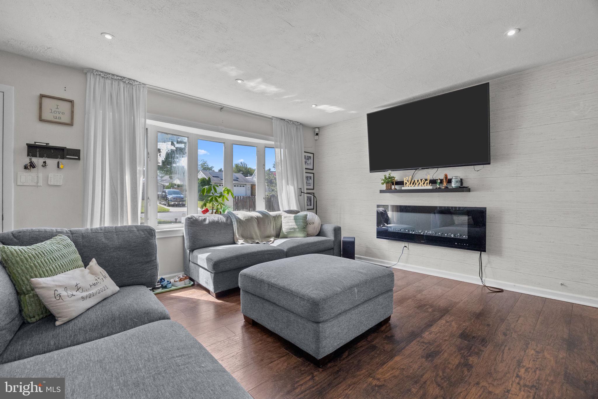 972 Terrace Boulevard Ewing, NJ 08618 - Photo 6 of 26