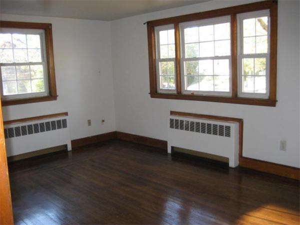 375 Elm Street Braintree, MA 02184 - Photo 4 of 12