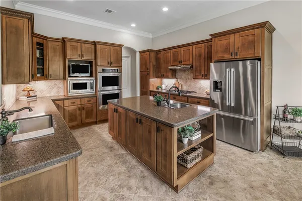 $835,000 | 4819 Williams Creek Drive, College Station, TX 77845