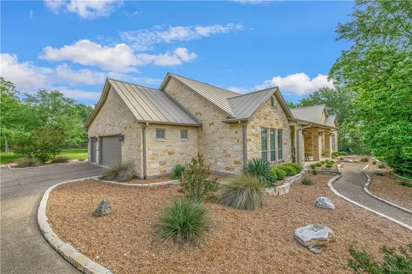$835,000 | 4819 Williams Creek Drive, College Station, TX 77845