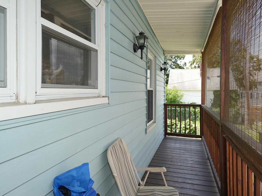 35 Agawam Street Lowell, MA 01852 - Photo 11 of 25