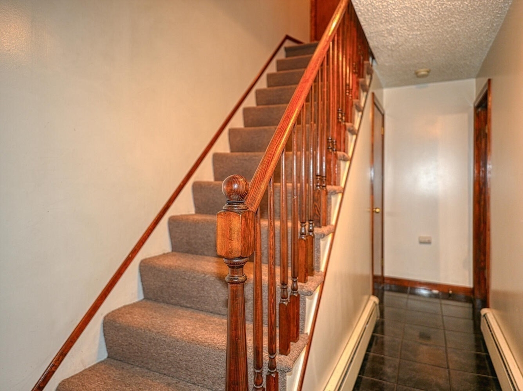 35 Agawam Street Lowell, MA 01852 - Photo 19 of 25