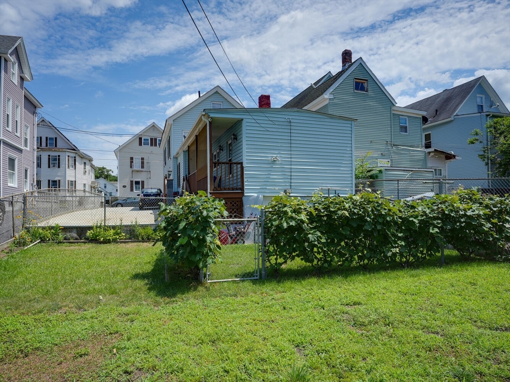 35 Agawam Street Lowell, MA 01852 - Photo 9 of 25