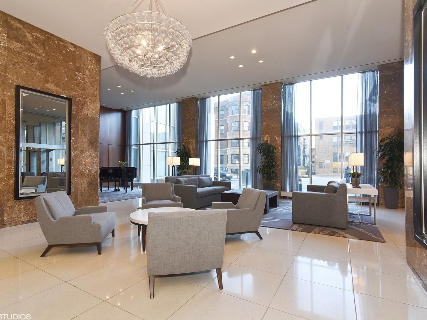 655 West Irving Park Road, Unit 5411 Chicago, IL 60613 - Photo 4 of 31 Gallery Image 4