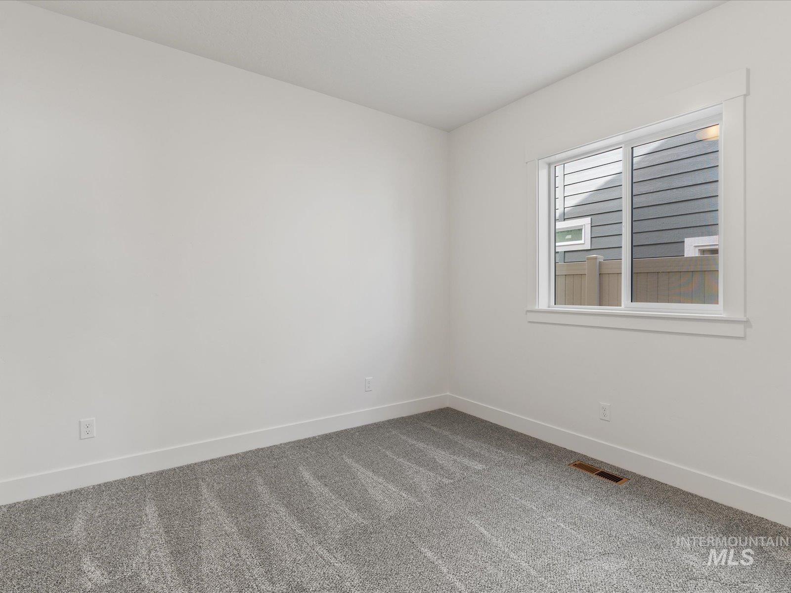 365 South Bumper Way Boise, ID 83716 - Photo 23 of 45