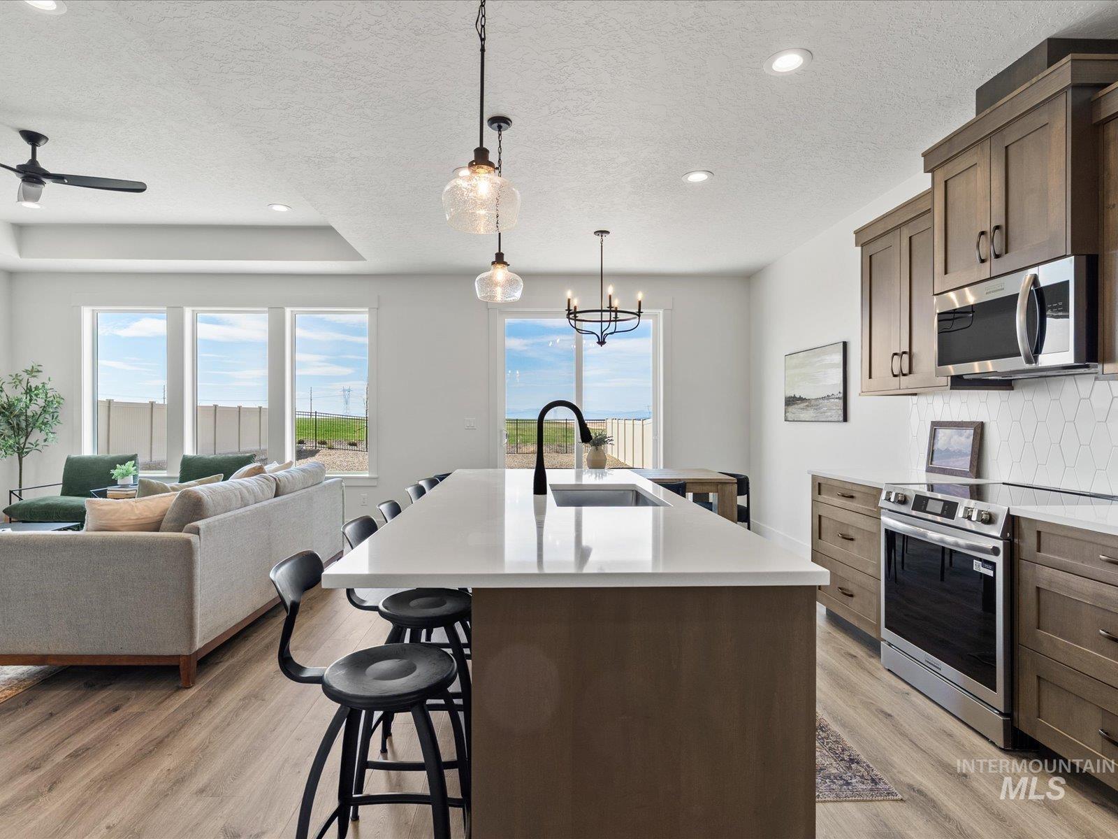 365 South Bumper Way Boise, ID 83716 - Photo 7 of 45