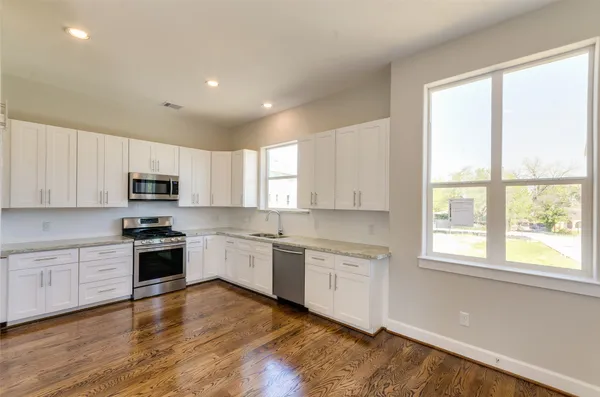 $2,745 | 1815 Napa Creek Lane, Houston, TX 77009