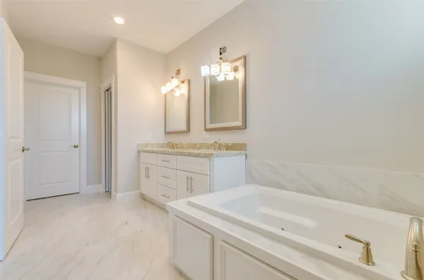 $2,745 | 1815 Napa Creek Lane, Houston, TX 77009