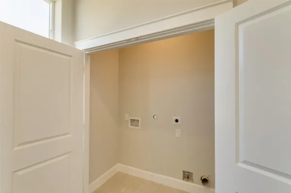 $2,745 | 1815 Napa Creek Lane, Houston, TX 77009