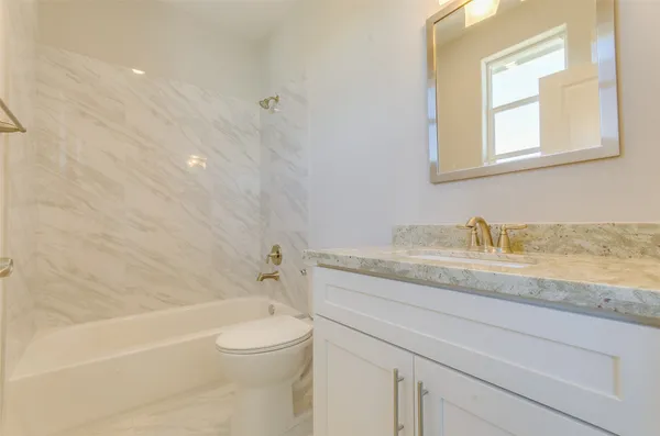 $2,745 | 1815 Napa Creek Lane, Houston, TX 77009