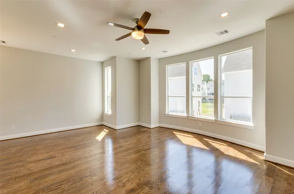 $2,745 | 1815 Napa Creek Lane, Houston, TX 77009