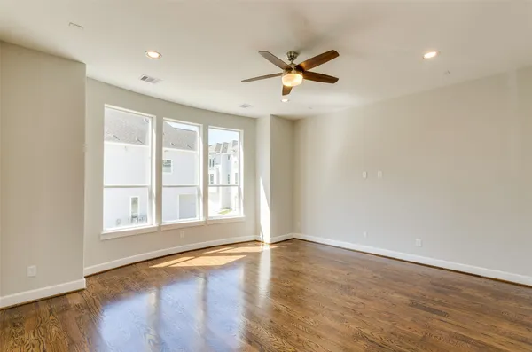 $2,745 | 1815 Napa Creek Lane, Houston, TX 77009