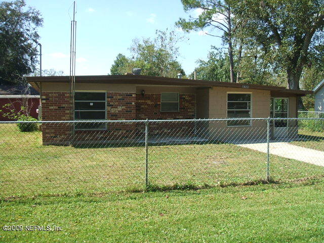 1923 Otis Road Jacksonville, FL 32220 - Photo 1 of 1 FRONT
