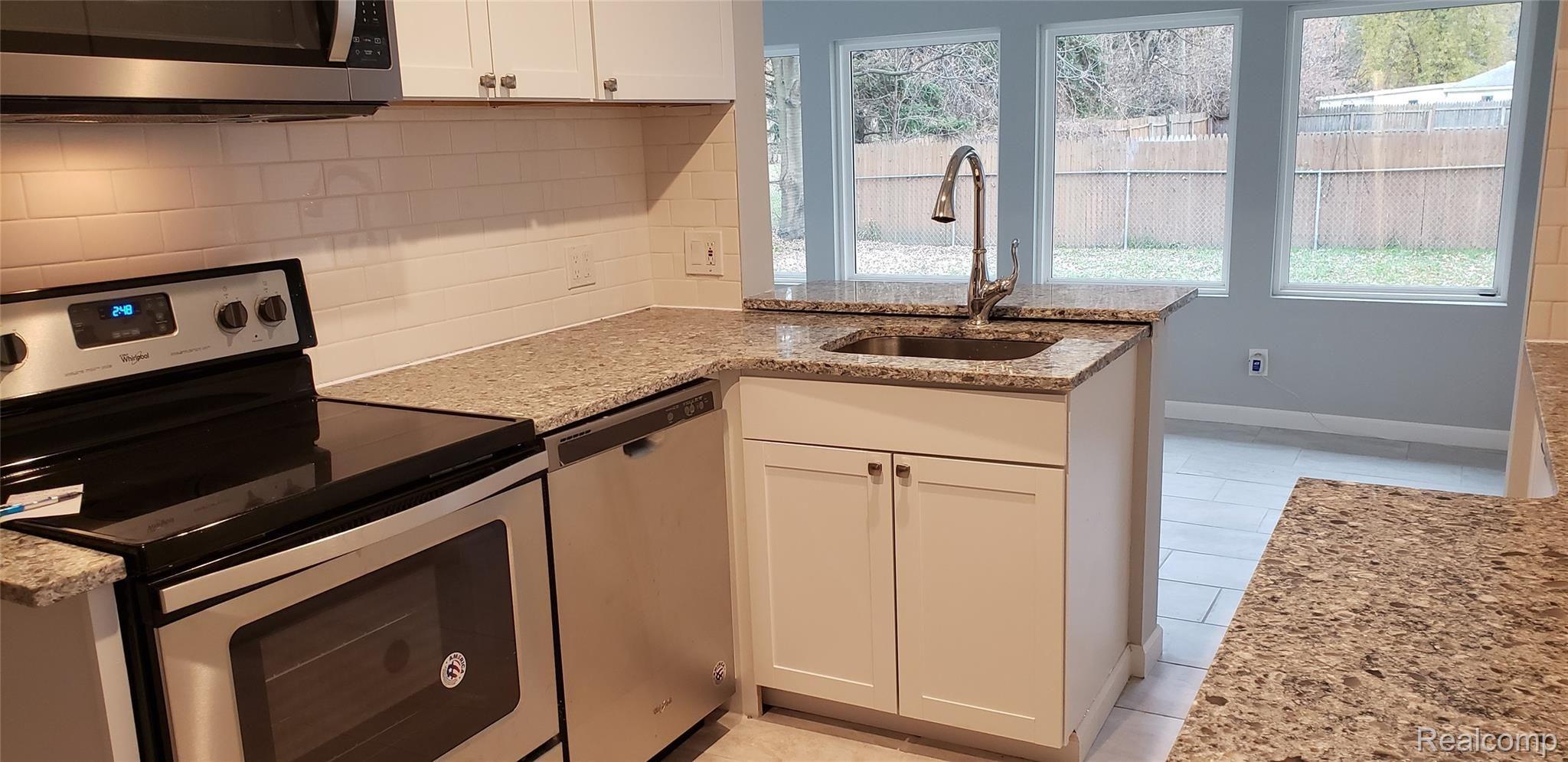 14312 Stephens Road Warren, MI 48089 - Photo 12 of 35 2019-11-10 14.48