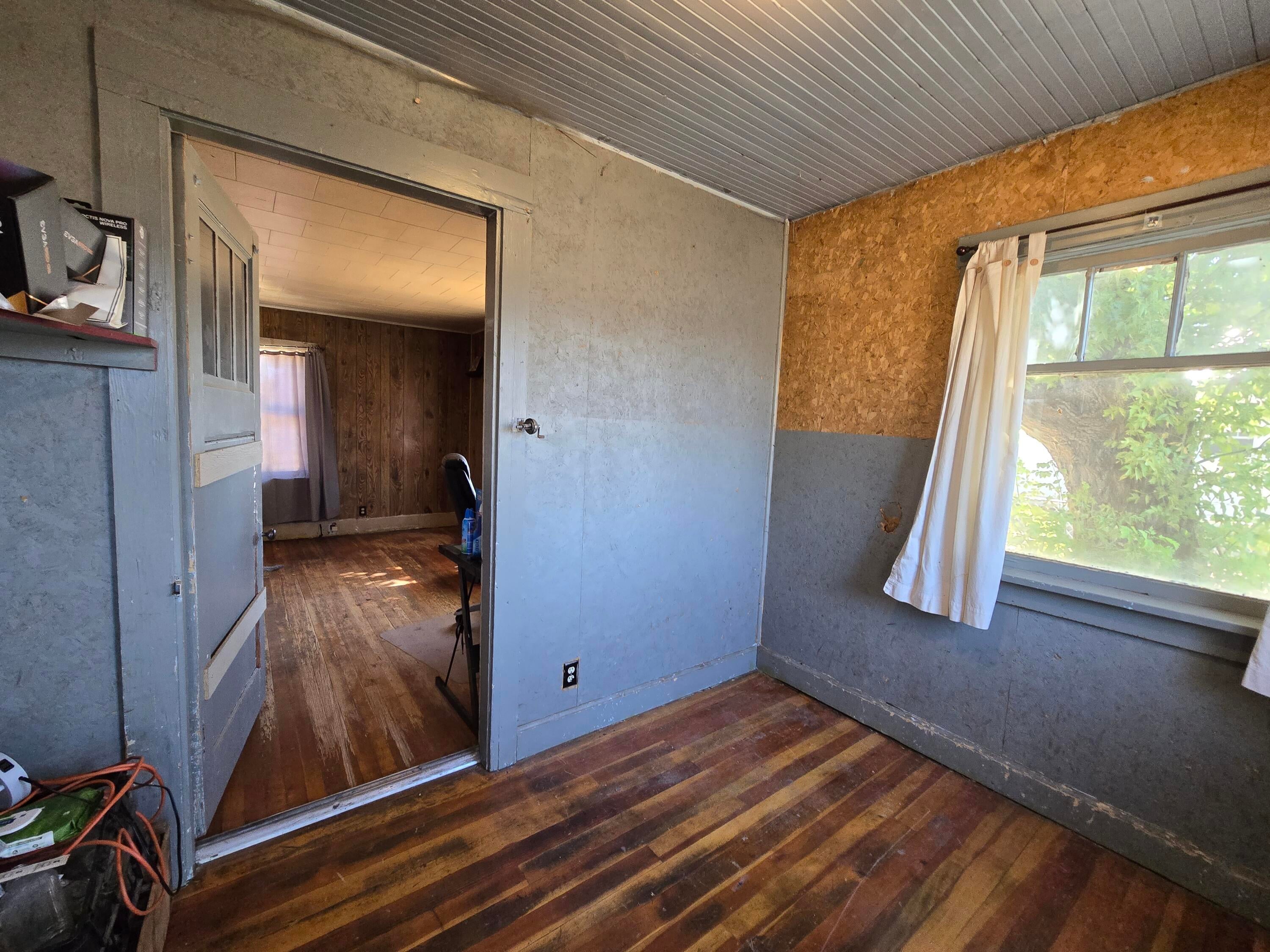424 North Garfield Street Merrill, OR 97633 - Photo 3 of 20 424 NG 2
