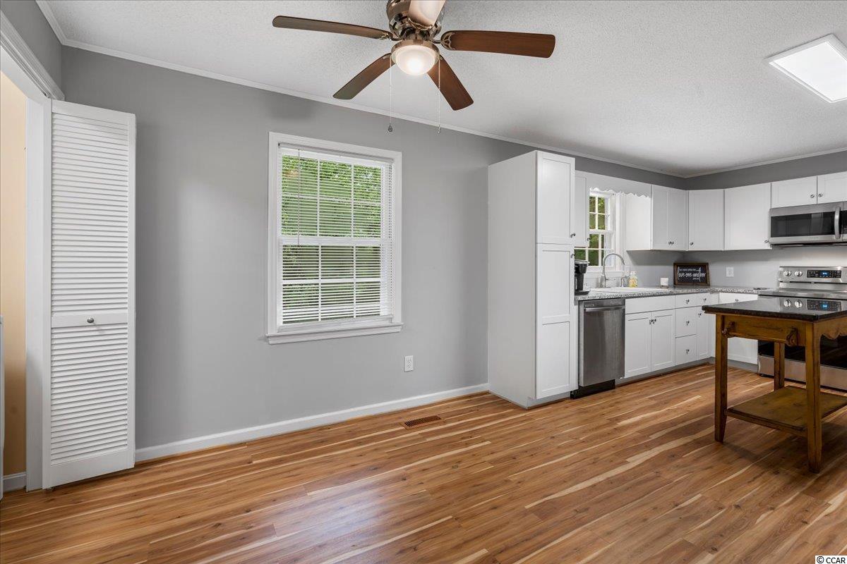938 Ray Road Hemingway, SC 29554 - Photo 6 of 36