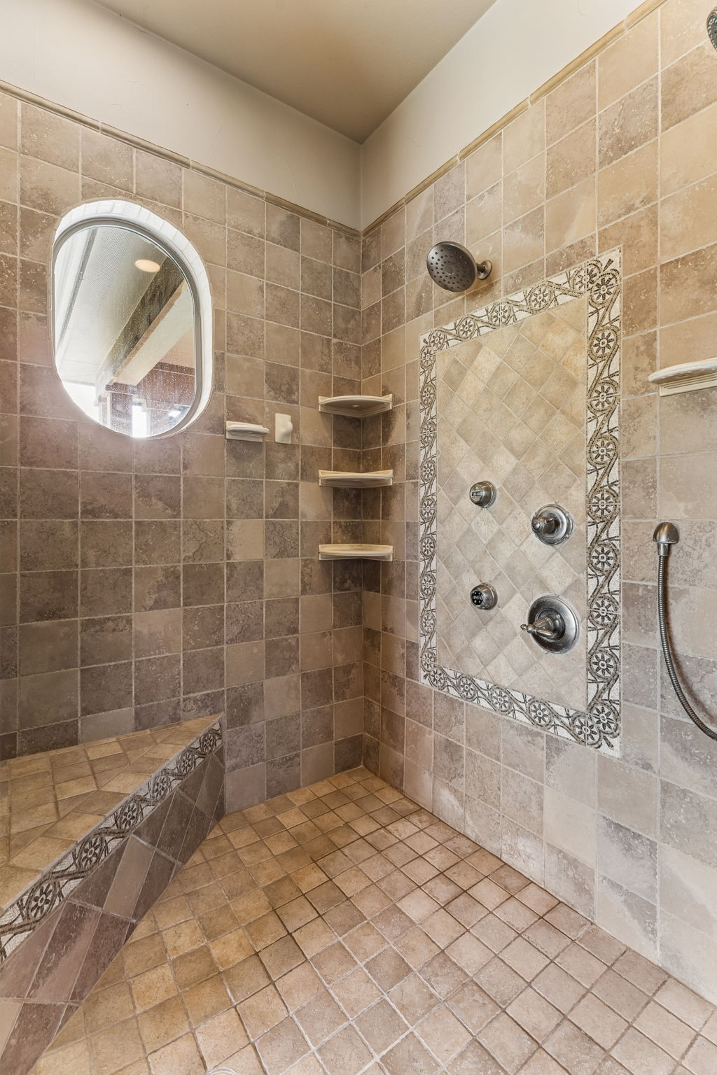 438 Patricia Road Georgetown, TX 78628 - Photo 18 of 36 Separate shower.