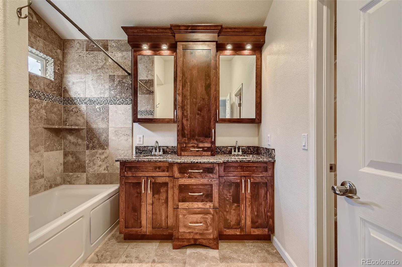 9837 Burberry Way Highlands Ranch, CO 80129 - Photo 17 of 31 Gallery Image 17