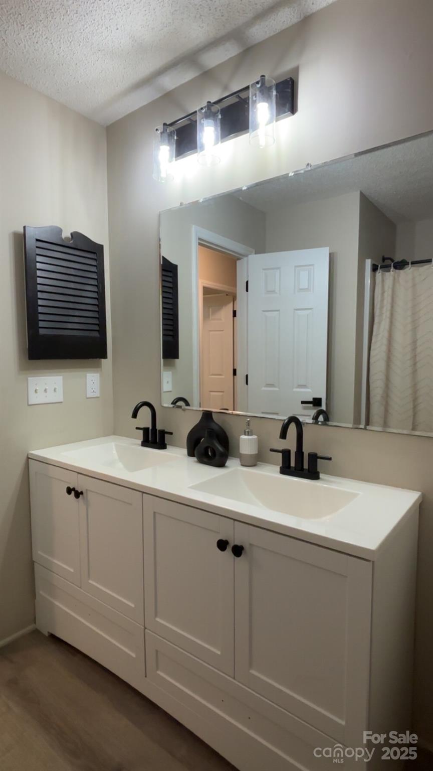 155 Riverside Farm Lane Hiddenite, NC 28636 - Photo 7 of 32 Gallery Image 7