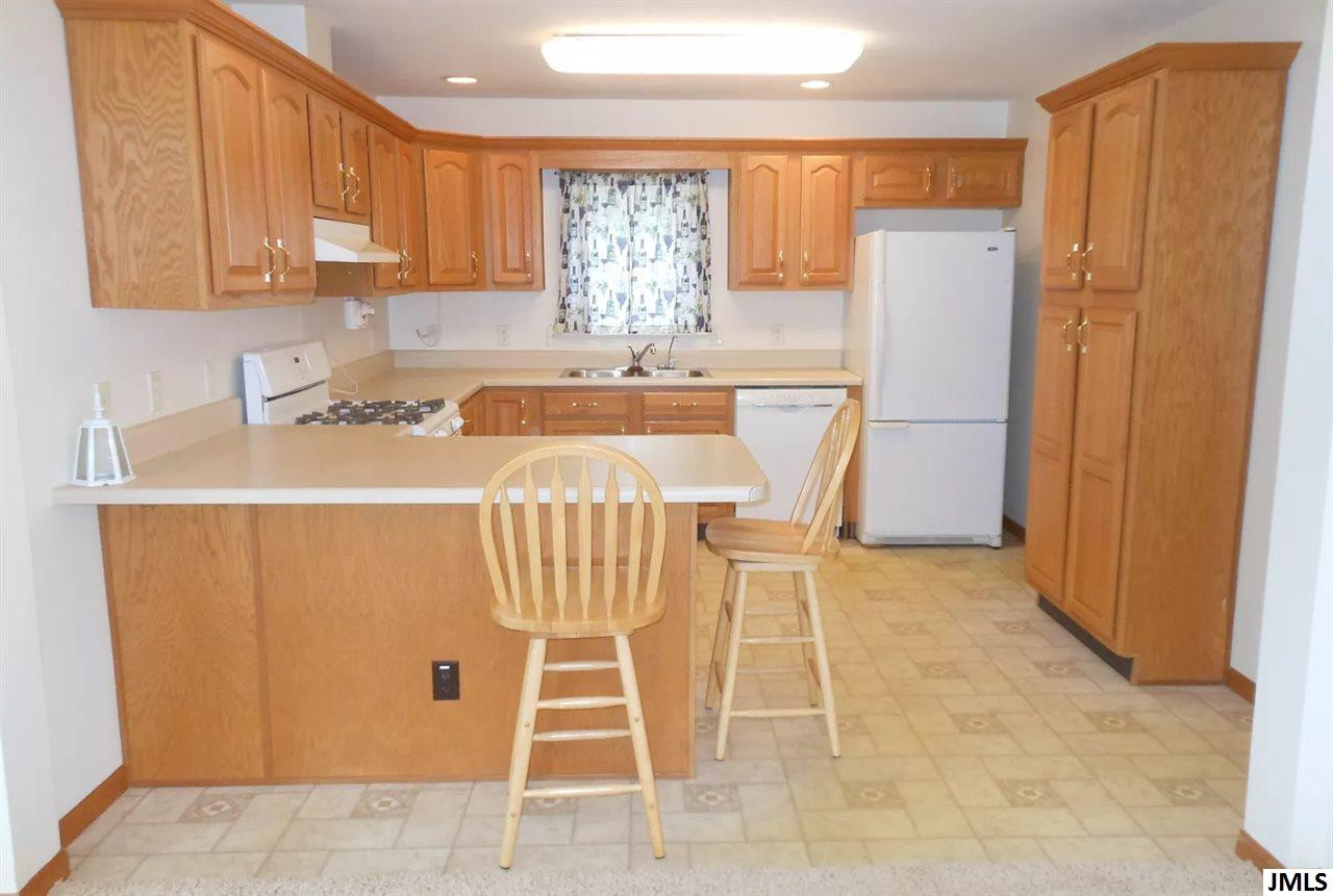 1019 Oak Grove Road Jackson, MI 49203 - Photo 5 of 6 Photo 5