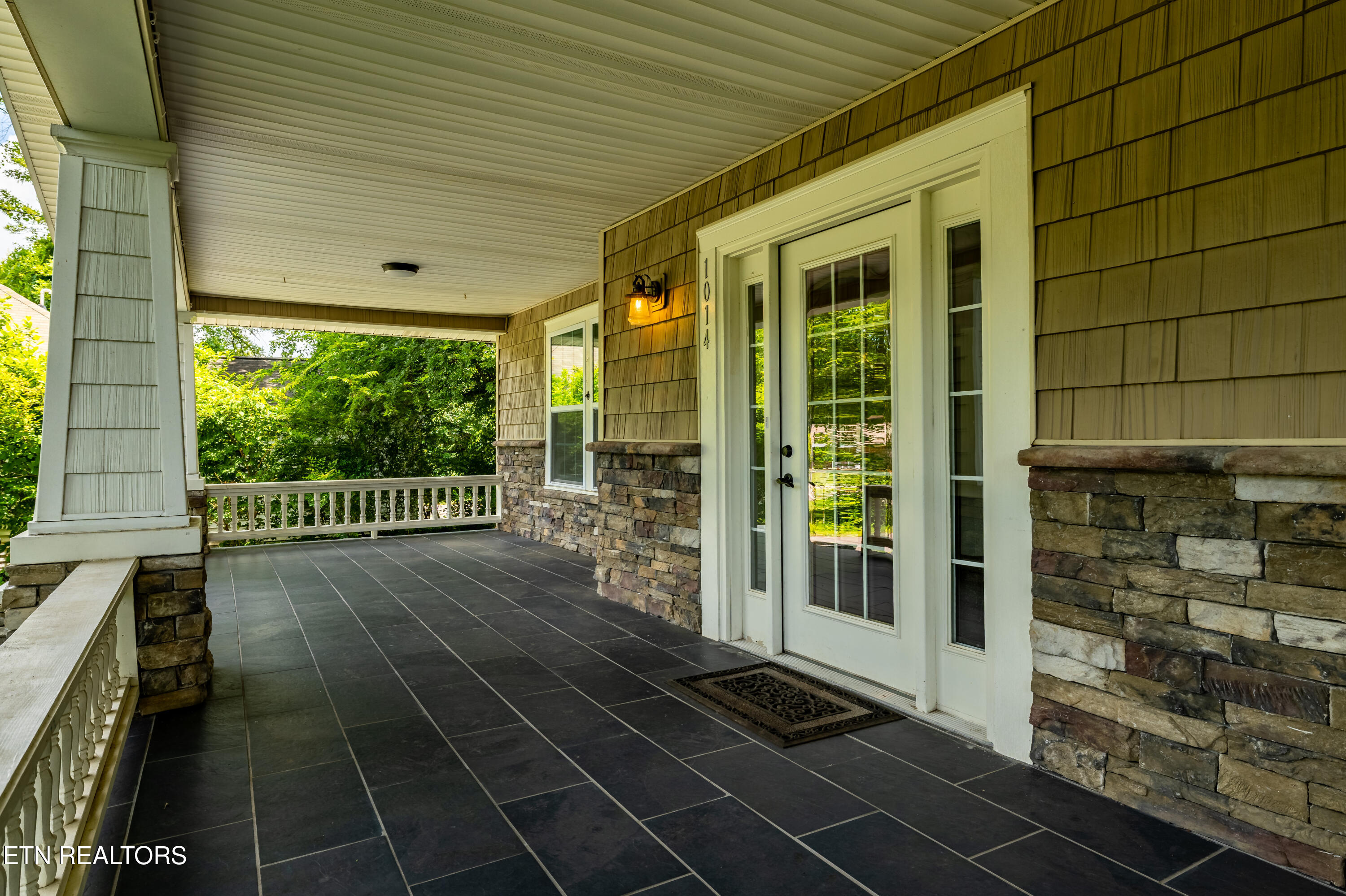 1014 Sevierville Road Maryville, TN 37804 - Photo 5 of 52 1014SeviervilleRd-47