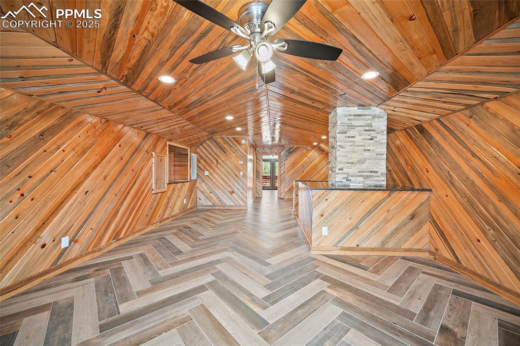 10739 Arnold Lane Rye, CO 81069 - Photo 25 of 50 a view of entryway