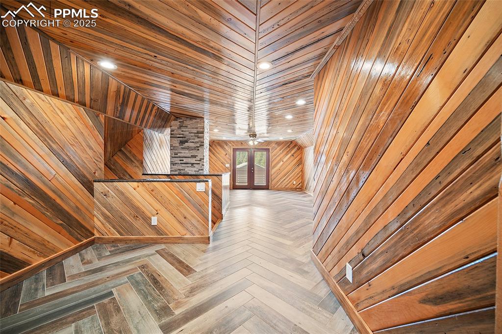 10739 Arnold Lane Rye, CO 81069 - Photo 26 of 50 a view of entryway