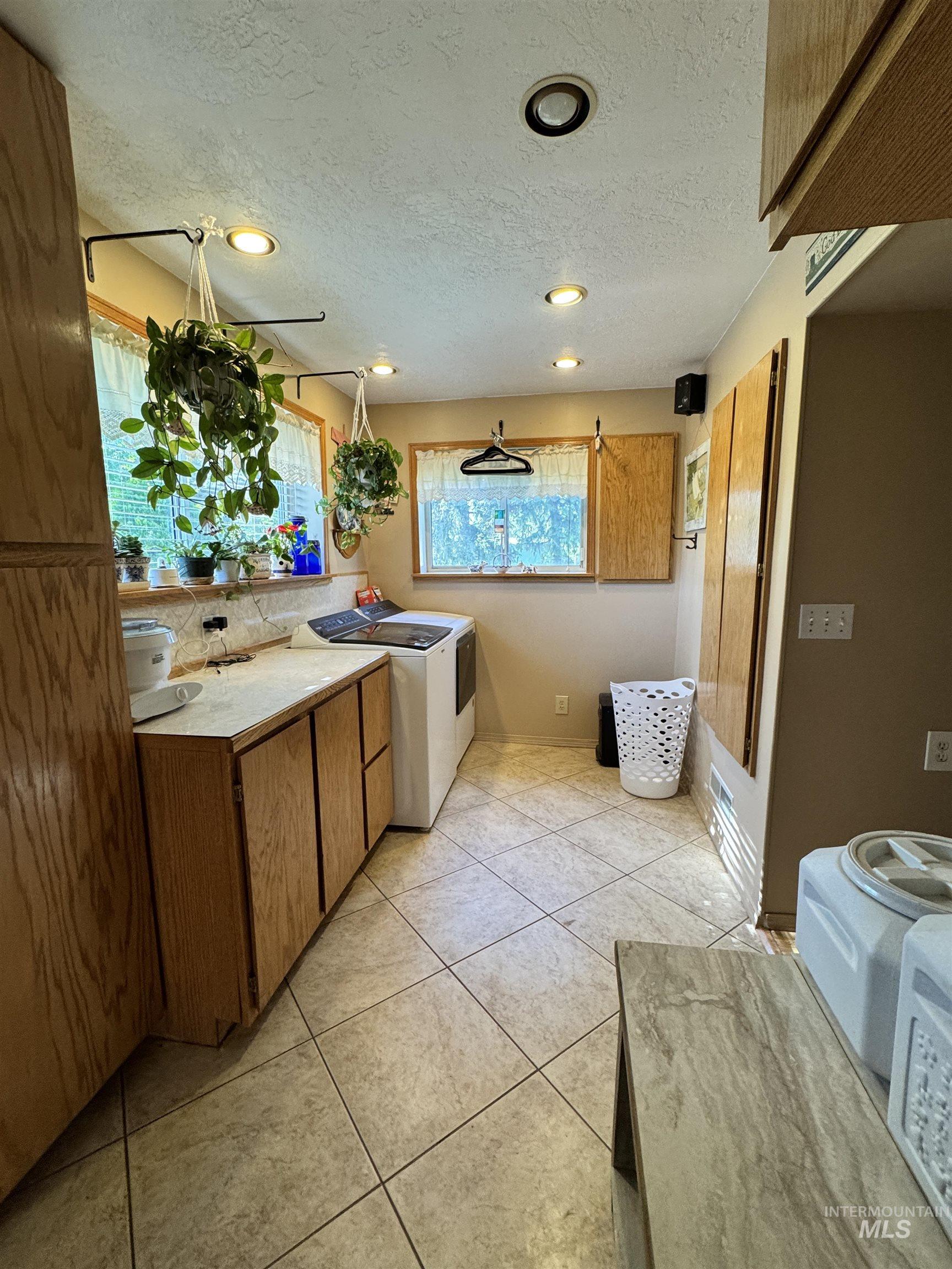 522 North Apple Street Shoshone, ID 83352 - Photo 11 of 42