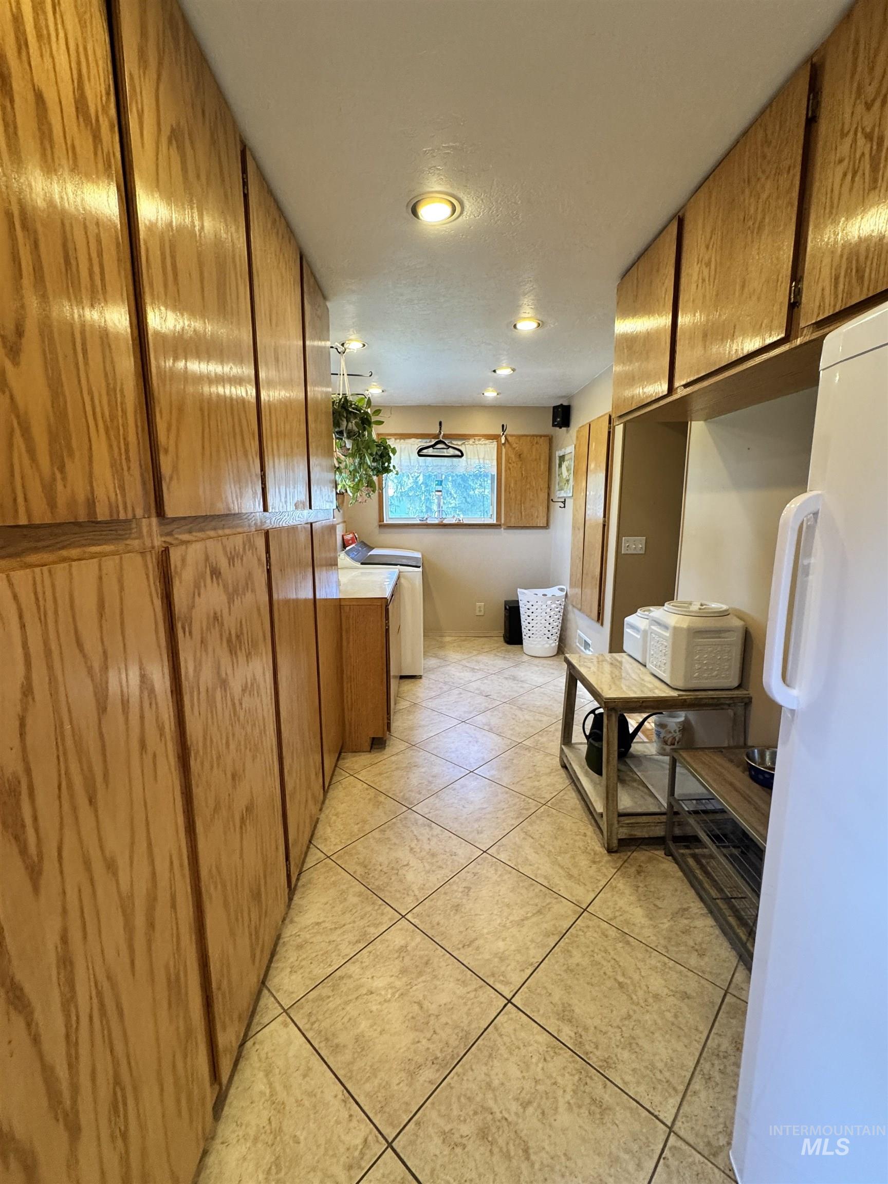 522 North Apple Street Shoshone, ID 83352 - Photo 12 of 42