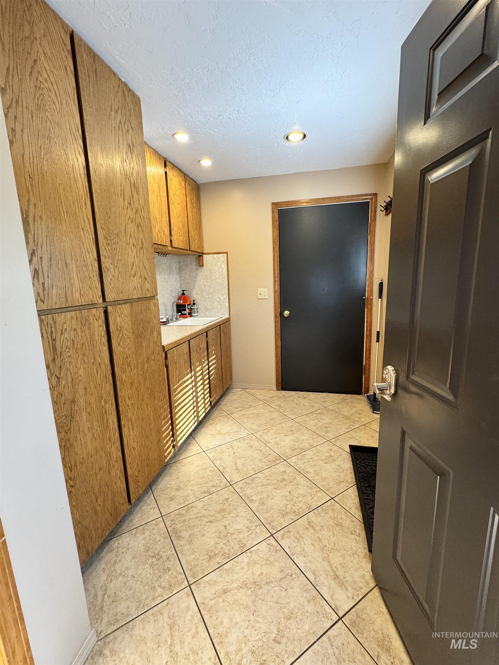 522 North Apple Street Shoshone, ID 83352 - Photo 15 of 42
