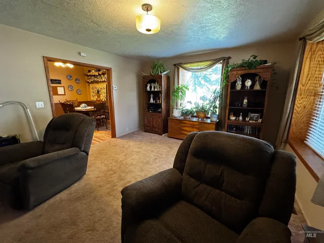 $434,900 | 522 North Apple Street, Shoshone, ID 83352