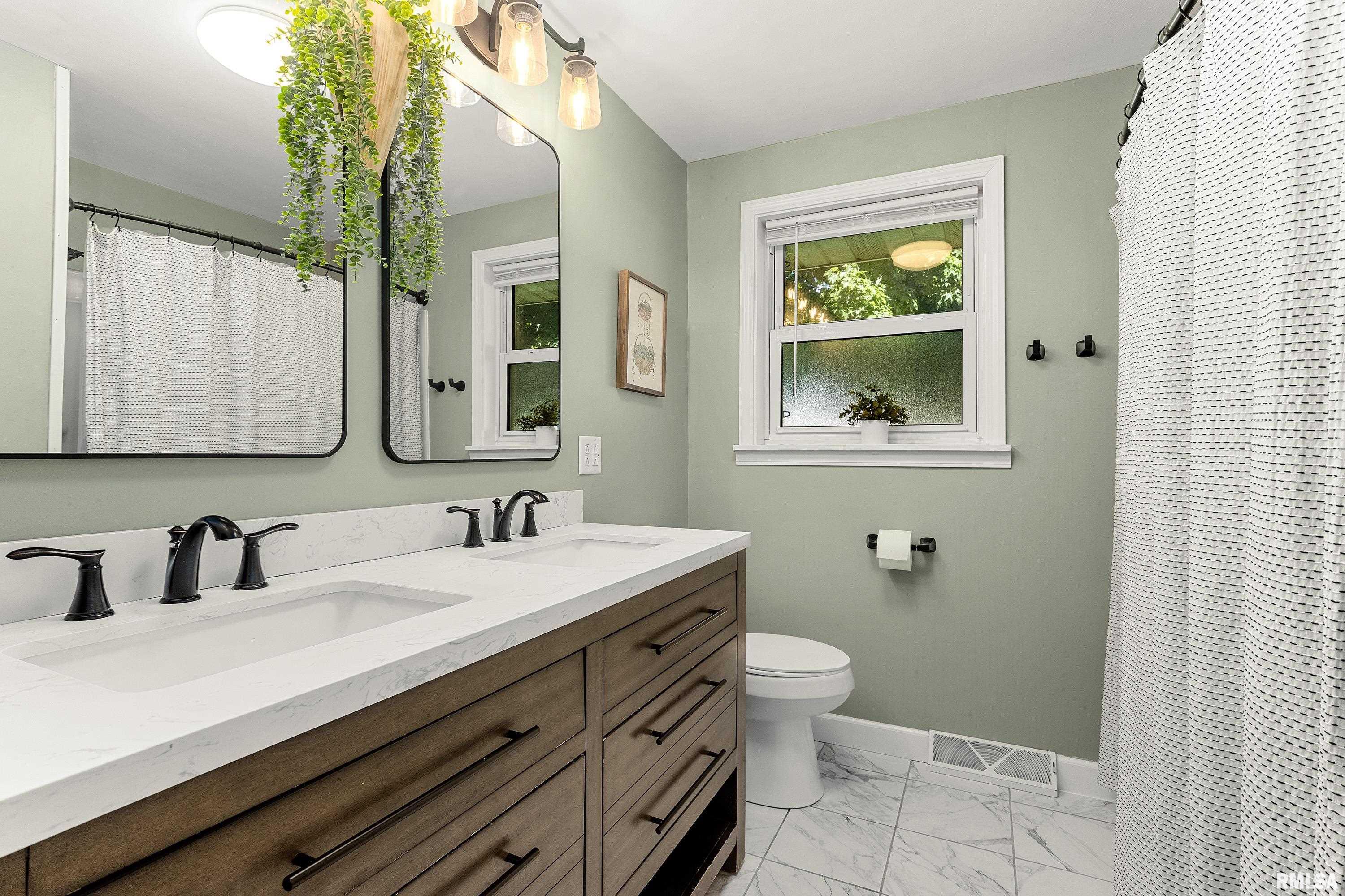 1114 South Main Street Washington, IL 61571 - Photo 22 of 38