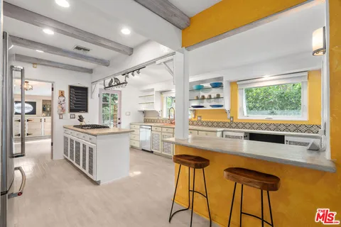 $1,799,000 | 1945 South Mesa Drive, Palm Springs, CA 92264