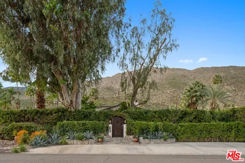 $1,799,000 | 1945 South Mesa Drive, Palm Springs, CA 92264