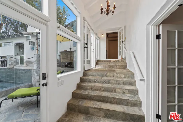 $1,799,000 | 1945 South Mesa Drive, Palm Springs, CA 92264