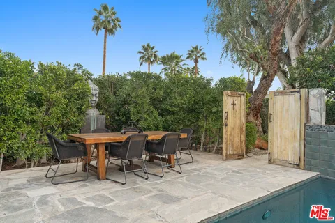 $1,799,000 | 1945 South Mesa Drive, Palm Springs, CA 92264