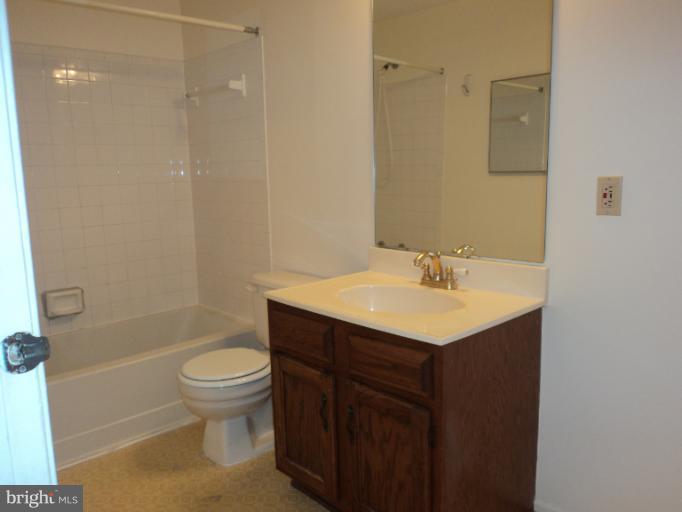 11235 Legato Way Silver Spring, MD 20901 - Photo 6 of 13 Bath