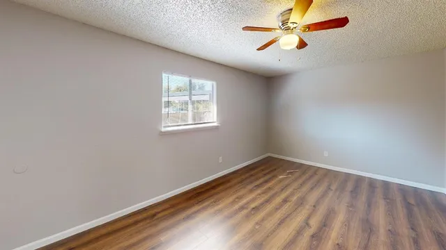 $1,400 | 722 Prairie Creek Drive, Princeton, TX 75407