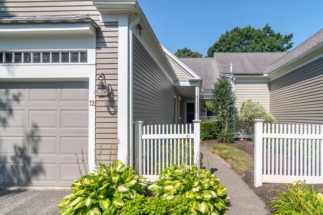 $549,900 | 12 Turnberry Road, Unit 12, Bourne, MA 02532