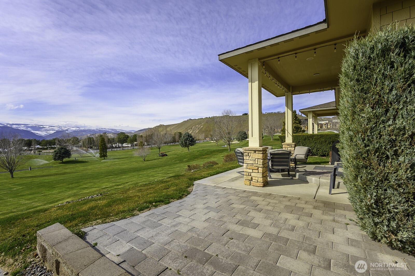 23466 Sunserra Loop Quincy, WA 98848 - Photo 8 of 40 a view of a two chairs in the garden