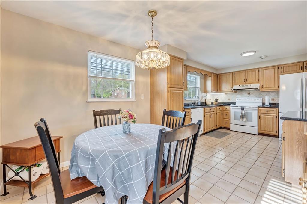 250 Shafer Road Coraopolis, PA 15108 - Photo 11 of 24 Gallery Image 11