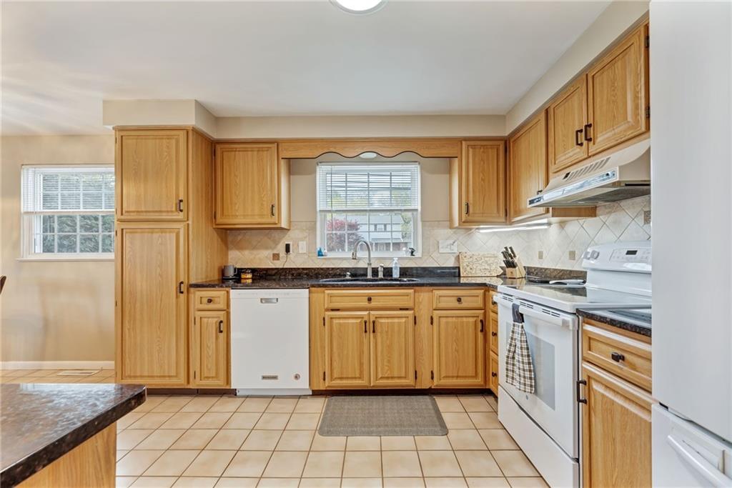 250 Shafer Road Coraopolis, PA 15108 - Photo 13 of 24 Gallery Image 13