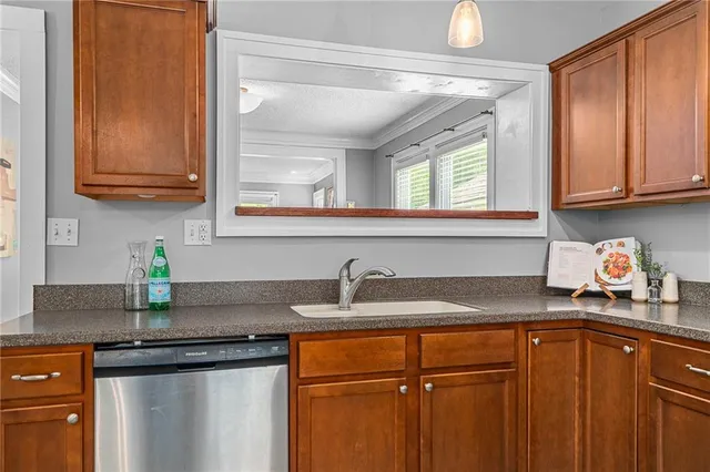 $269,950 | 5016 Lydia Avenue, Kansas City, MO 64110