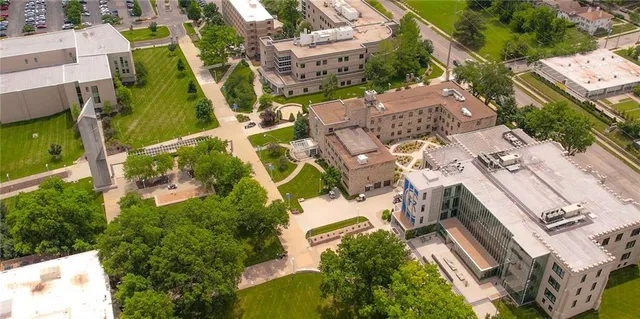 $269,950 | 5016 Lydia Avenue, Kansas City, MO 64110