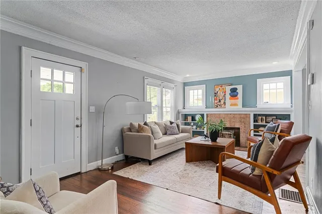 $269,950 | 5016 Lydia Avenue, Kansas City, MO 64110