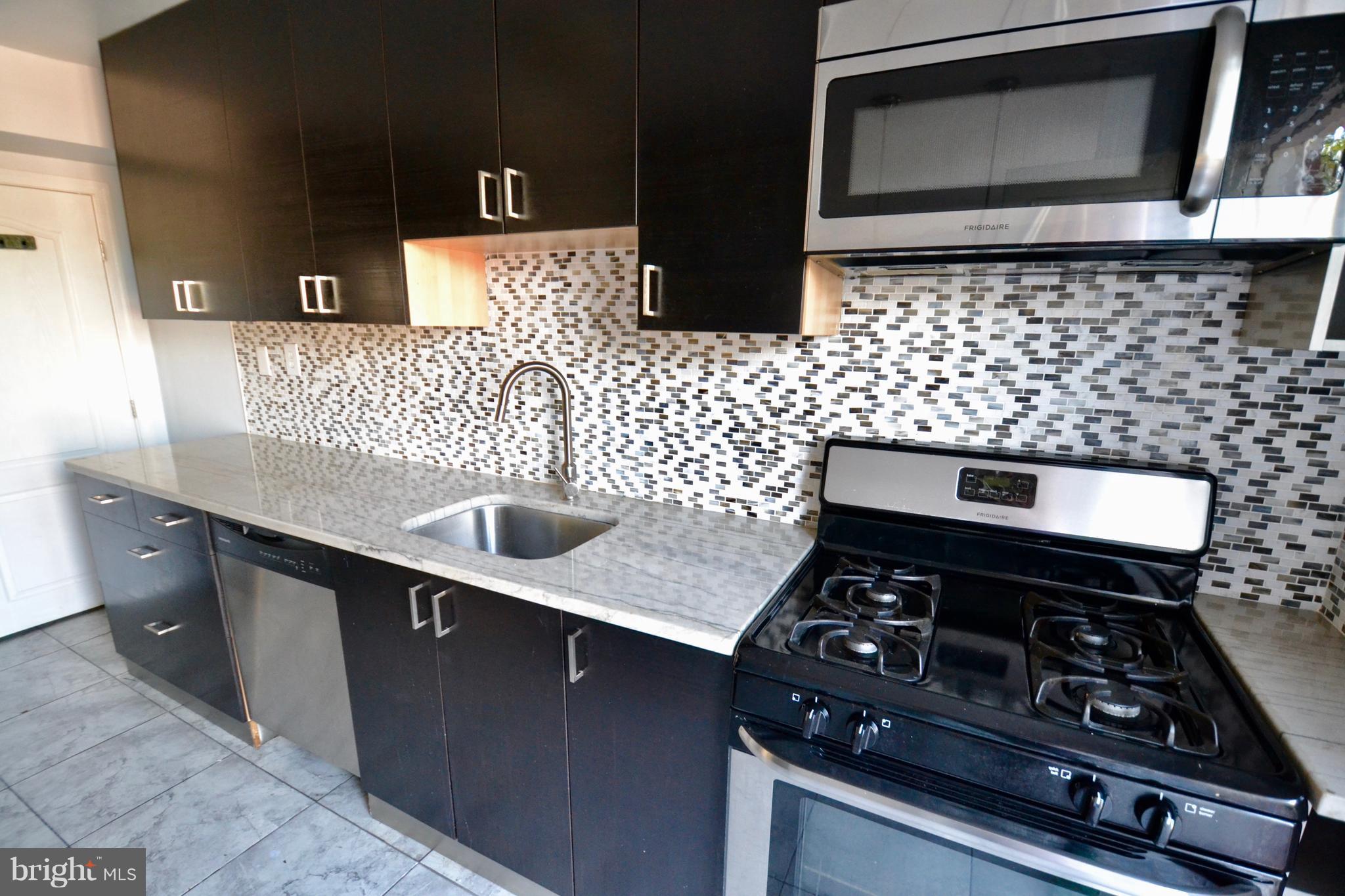 5546 Channing Road Baltimore, MD 21229 - Photo 8 of 18 Kitchen