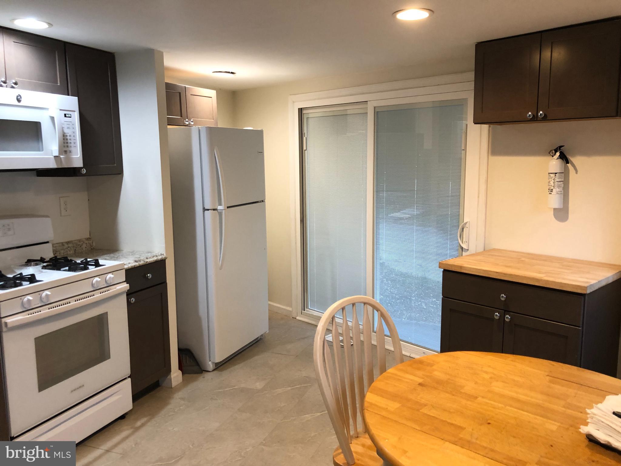351 Park Road Sicklerville, NJ 08081 - Photo 13 of 27 Kitchen